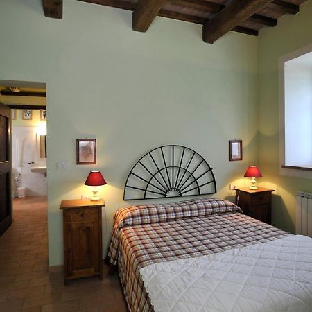 Agriturismo Il Corniolo Cenerente Bagian luar foto