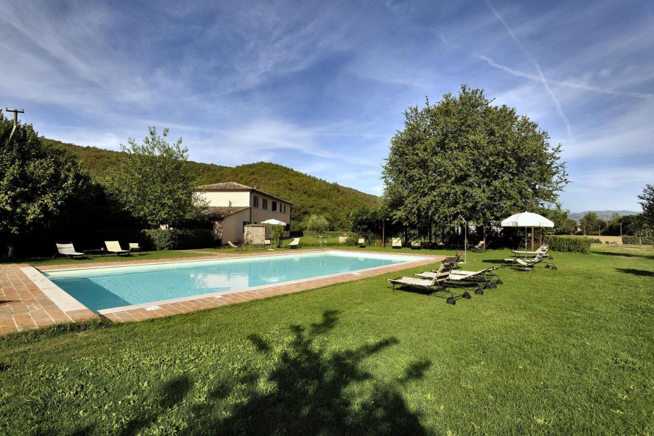 Agriturismo Il Corniolo Cenerente Bagian luar foto