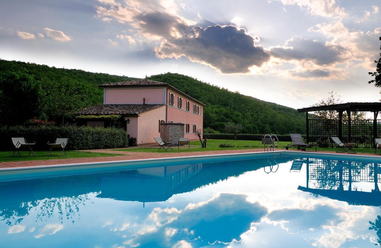 Agriturismo Il Corniolo Cenerente Bagian luar foto
