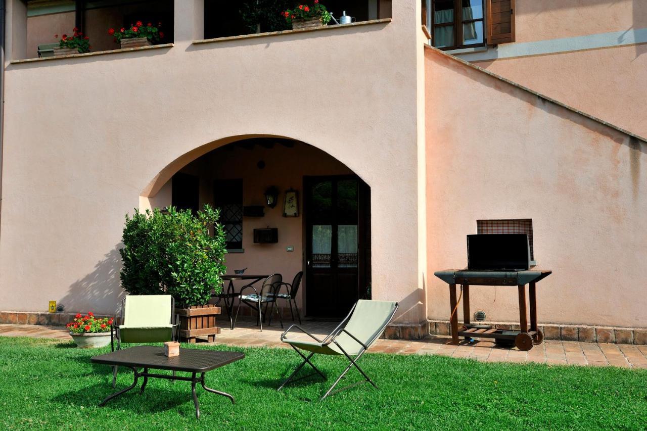 Agriturismo Il Corniolo Cenerente Bagian luar foto