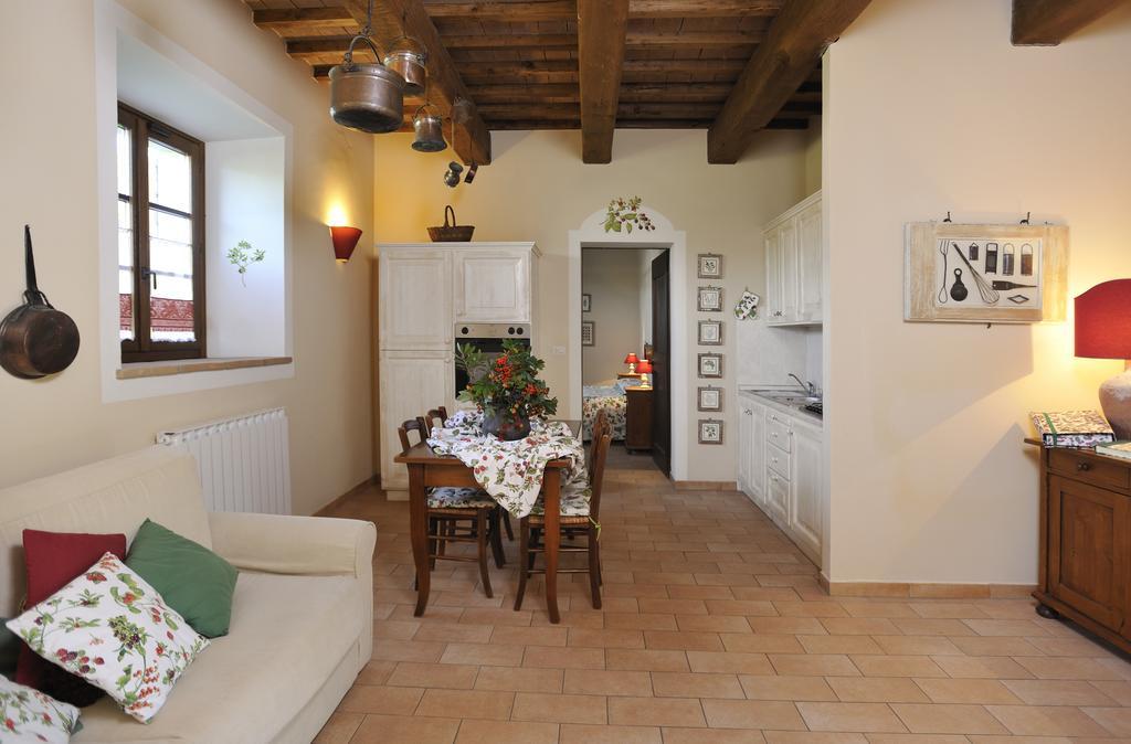 Agriturismo Il Corniolo Cenerente Ruang foto